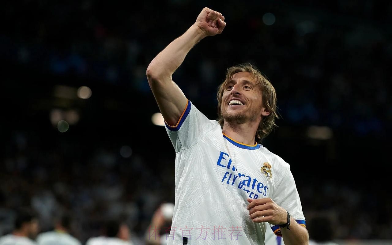 马卡:魔笛希望留在皇马 但目前还没续约的消息 马卡:魔笛希望留在皇马 但目前还没续约的消息